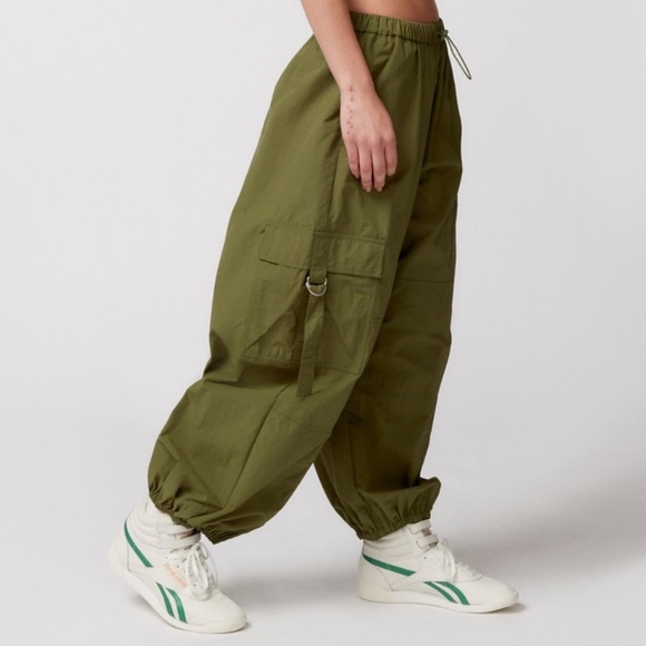 Urban Outfitters Pants - urban outfitters jana nylon balloon cargo pant